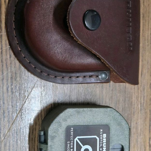 브런튼 Brunton 나침반 compass 이미지