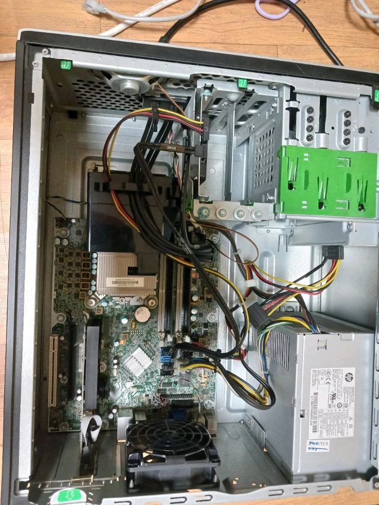 HP 컴퓨터 본체(pc) i7 이미지