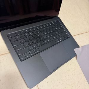 맥북프로 M5 14인치 스블 16 /512 배터리사이클 15 이미지