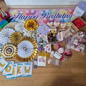 생일파티 데코 용품 일괄 (플라잉 나비 서프라이즈 반전 용돈박스 포함) 이미지