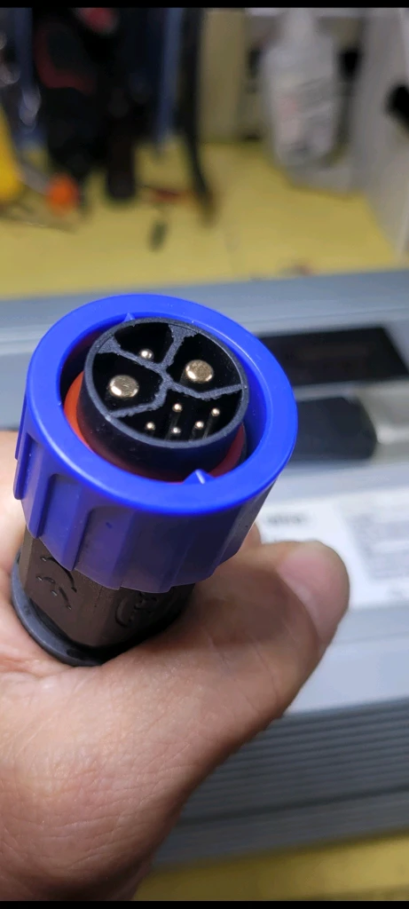 성지삼륜차충전기 VEGA1260-PFC 전기오토바이충전기 이미지
