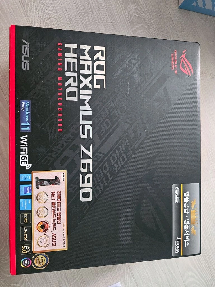 ASUS ROG MAXIMUS Z690 HERO 메인보드 이미지