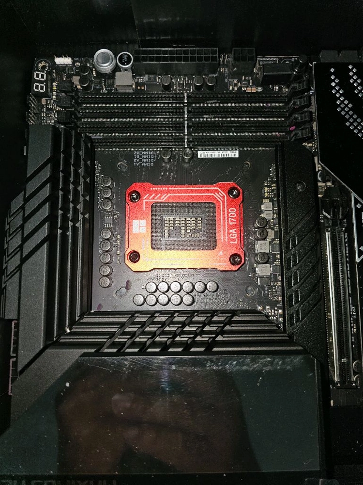 ASUS ROG MAXIMUS Z690 HERO 메인보드 이미지