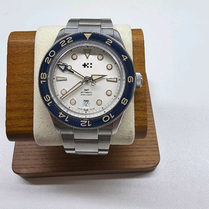 크리스토퍼와드 c65 aquitaine gmt 이미지