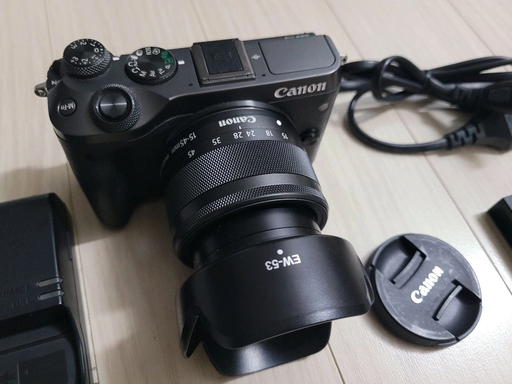 캐논 가성비 미러리스 카메라 EOS M6 과 15-45 렌즈 세트 - 안심되는 중고거래