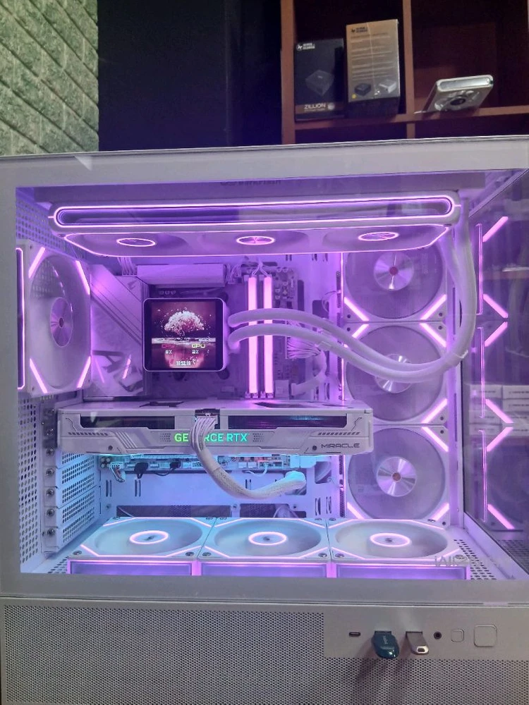 미사용 ) 9800X3D & RTX5070 컴퓨터 PC 판매 이미지