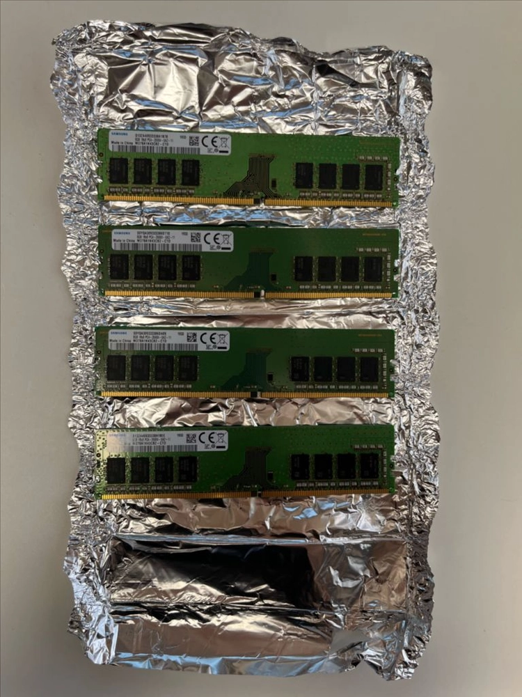 삼성 DDR4 8GB 메모리 4개 세트 이미지