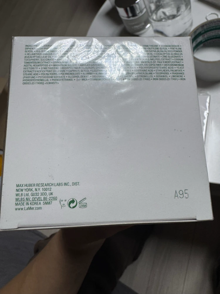 라메르 루미너스 리프팅 쿠션 01핑크 포셀린, 03웜 포셀린 이미지