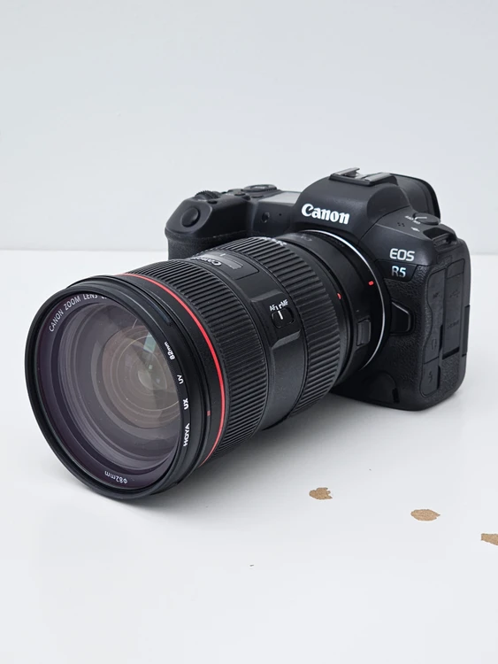 [캐논] EOS R5 + EF 24-70 2.8L II 풀세트 일괄 (그립/어댑터/CFexpre 이미지