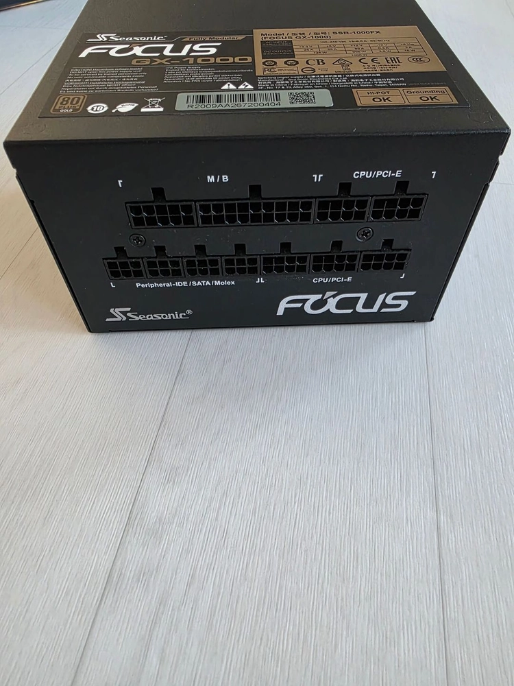 시소닉 파워서플라이 1000W FOCUS GOLD GX-1000 풀모듈러 이미지