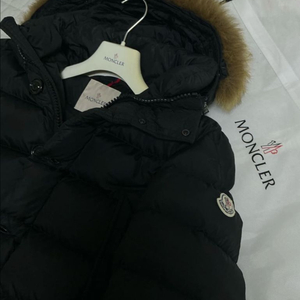 몽클레어 클루니 3 급처 이미지