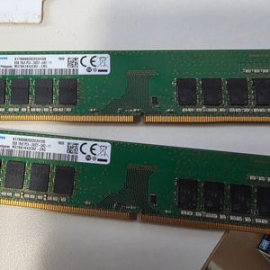 DDR4 삼성 램 8GB 2개 판매합니다. 이미지
