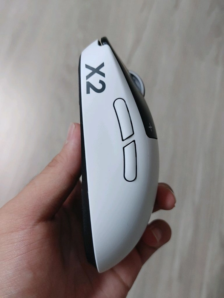 지슈스 로지텍 PRO X2 SUPERSTRIKE 화이트 무선 마우스 이미지