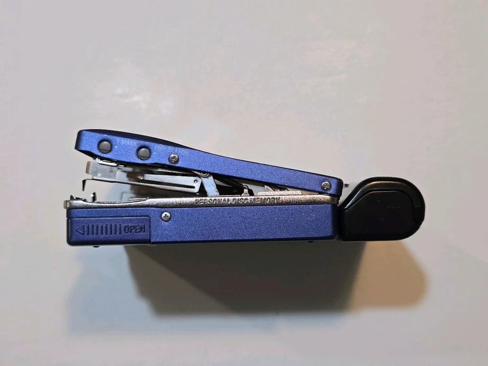 SONY MZ-R909 소니 MD워크맨 정상작동품 이미지