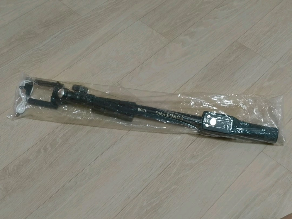 YUNG TENG 1288 셀카봉 블랙 미사용 새제품 이미지