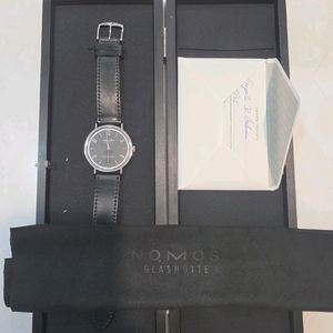 노모스 탕겐테 38mm 암스테르담 N/45 한정판 판매 합니다.(오버홀 완료) 이미지