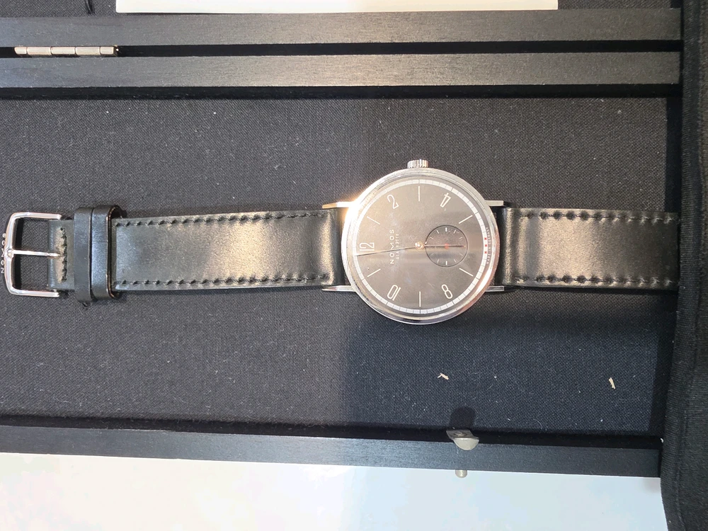 노모스 탕겐테 38mm 암스테르담 N/45 한정판 판매 합니다.(오버홀 완료) 이미지