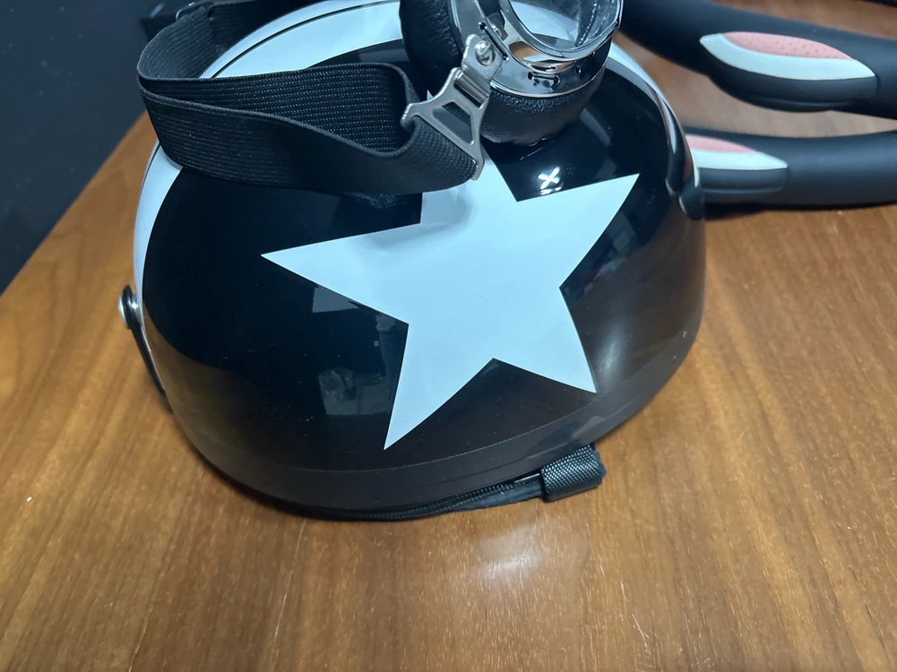 오토바이 헬멧 이미지