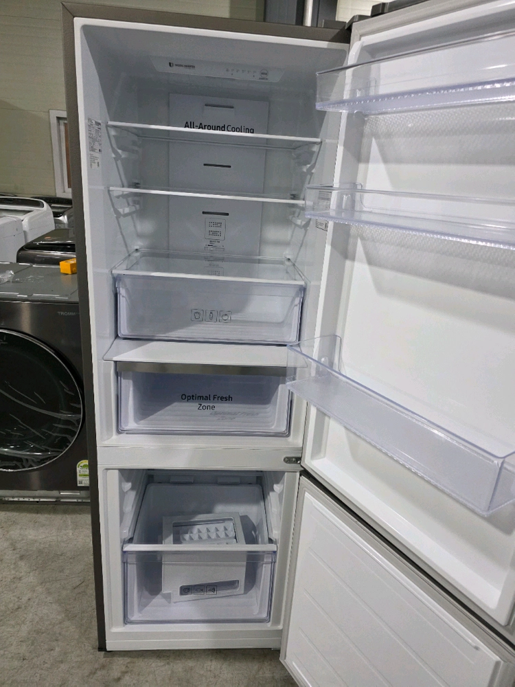 무료배송설치, 삼성 306리터 슬림형냉장고 상냉장 하냉동 이미지
