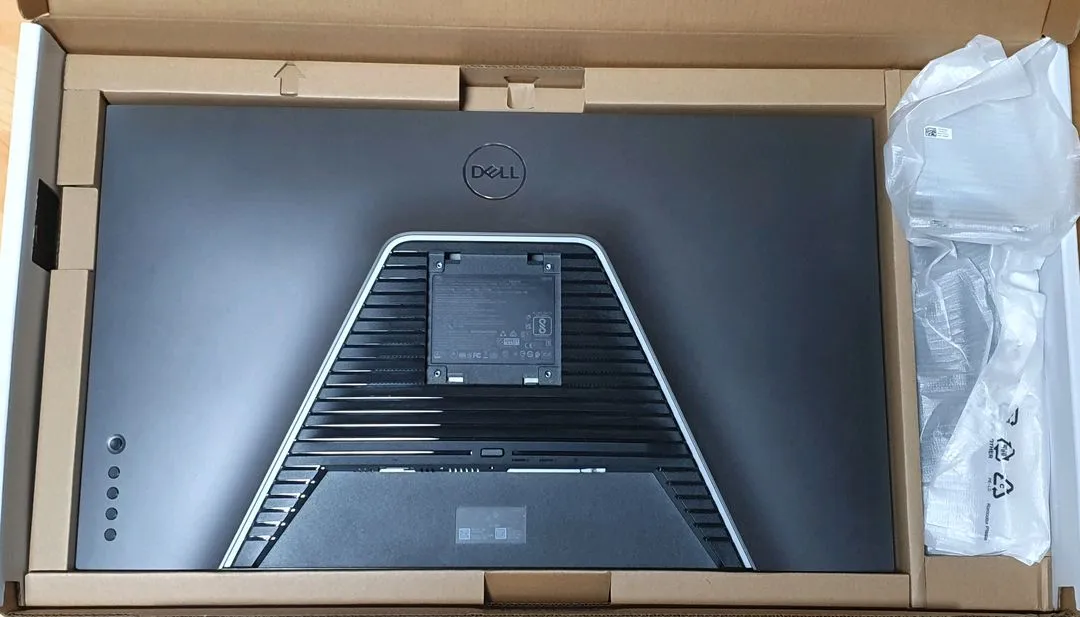 델 G3223Q 32인치 4K 144hz 모니터 이미지