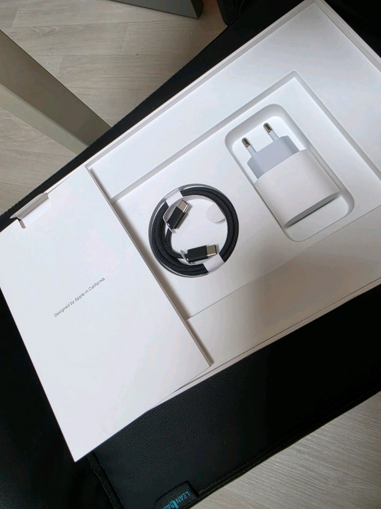 S급 아이패드 프로 M5 512g wifi 스페이스 블랙 풀박 판매 이미지