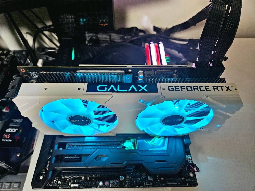 갤럭시 지포스 RTX 2060 SUPER EX WHITE OC D6 8GB 이미지