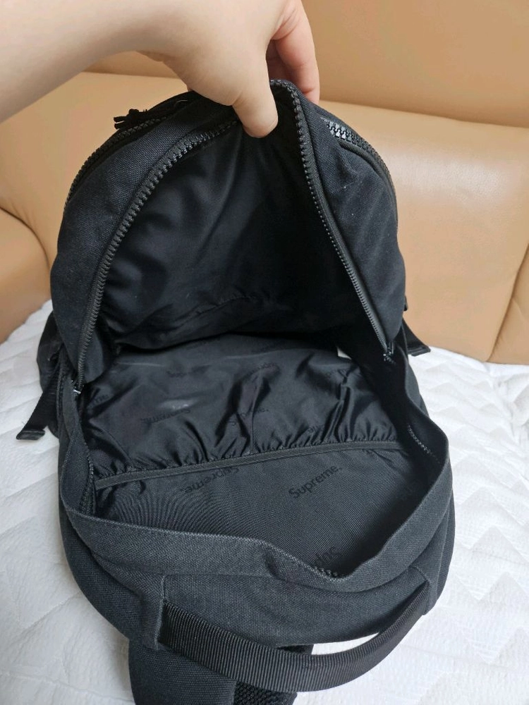 슈프림 백팩 블랙 25SS 이미지