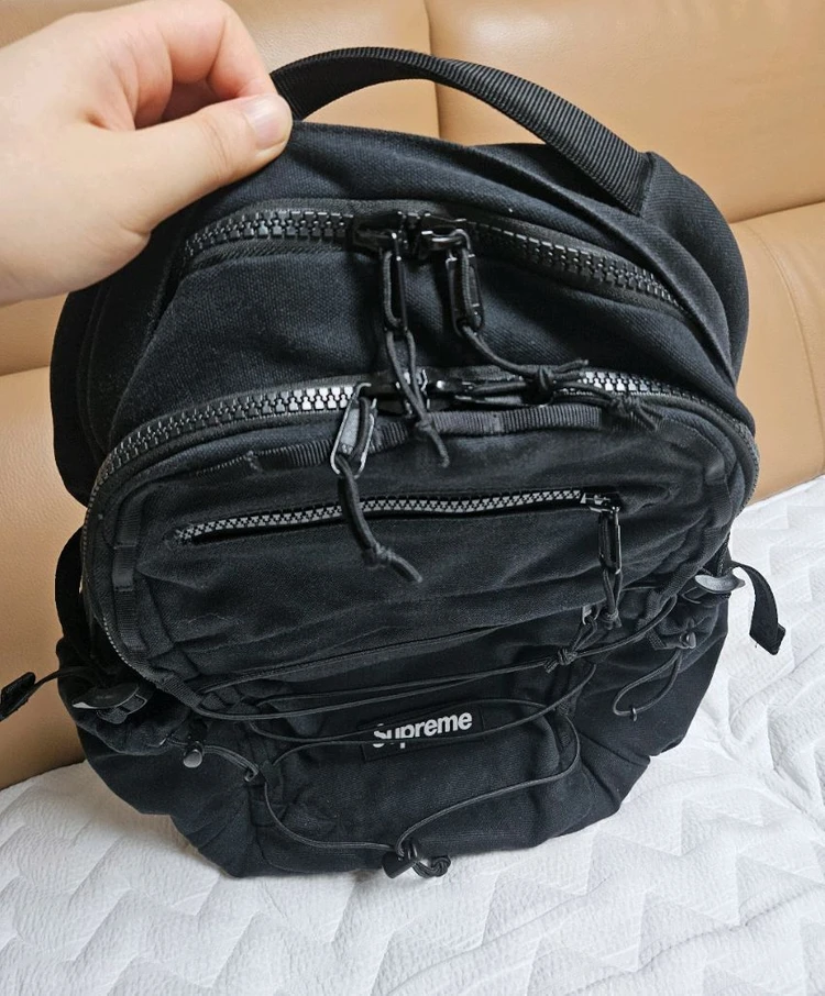슈프림 백팩 블랙 25SS 이미지