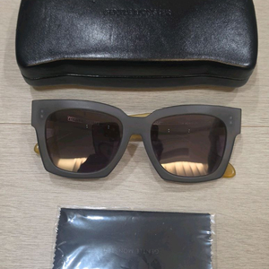 젠틀몬스터 선글라스 이미지