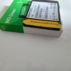 Western Digital WD Green SSD (1TB) 이미지