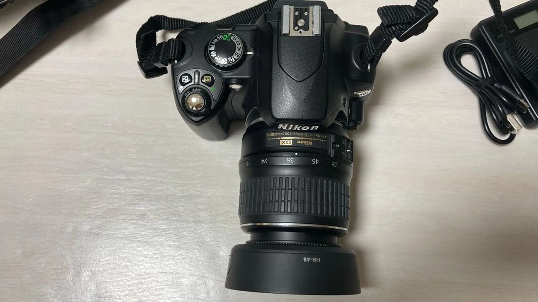 니콘 D40x DSLR 카메라 18-55mm 렌즈 포함 이미지