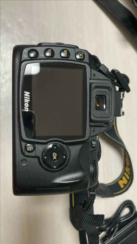니콘 D40x DSLR 카메라 18-55mm 렌즈 포함 이미지