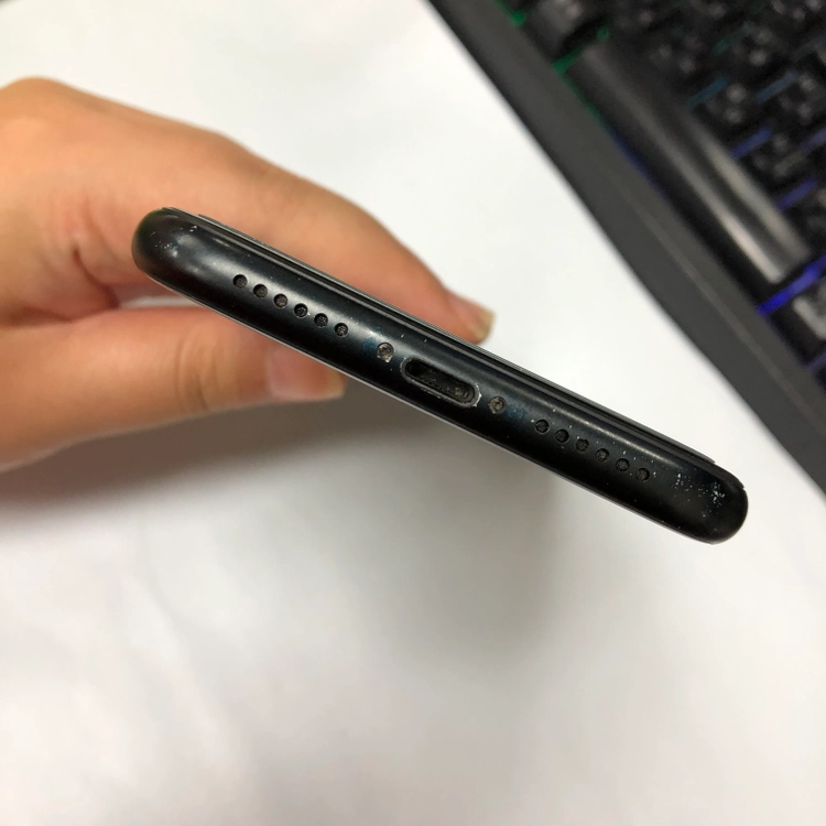 아이폰XR 128GB 블랙 중고폰 배터리84% 기능정상 530988 이미지