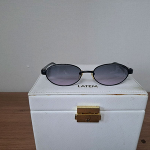 GUESS 선글라스 이미지