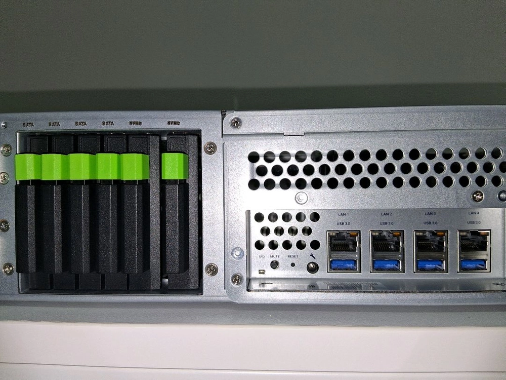 (HDD 보증 28년)기업용 NAS 72TB 이미지