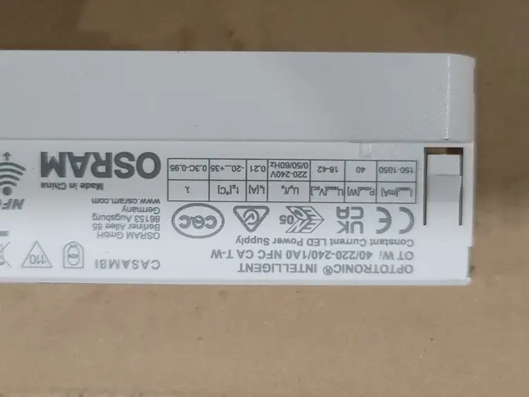 플로스 FLOS Light shadow spot60 Casambi LED CRI90 전시장 레일 조명 이미지