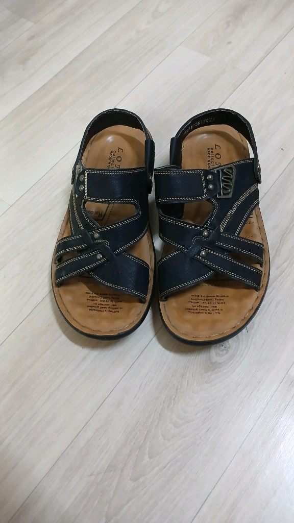 크로스빅 슬리퍼 +나이키 슬리퍼 +롱 슬리퍼 3개 개당가격이에요 남녀공용 이미지