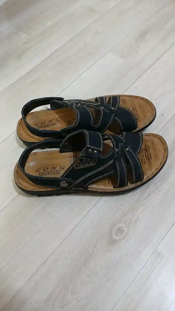 크로스빅 슬리퍼 +나이키 슬리퍼 +롱 슬리퍼 3개 개당가격이에요 남녀공용 이미지