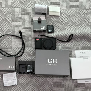 리코 GR4 모노크롬+BJ-12 배터리 세트+ SD카드 128GB 이미지