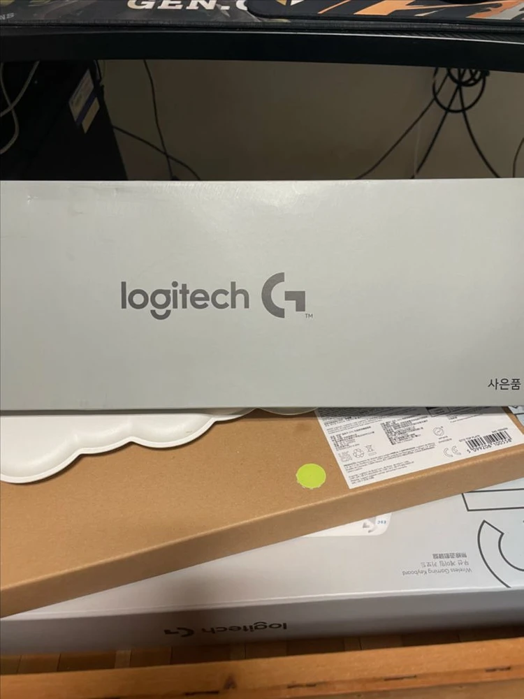 로지텍 오로라 g715 갈축 루프 포함 풀셋 이미지