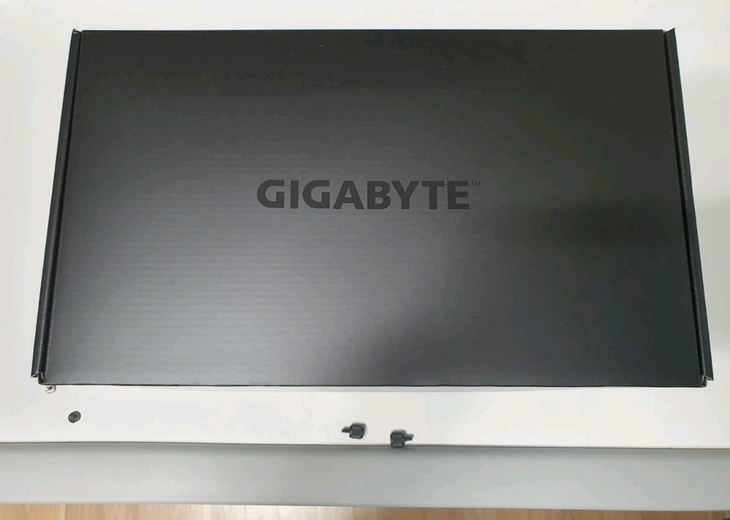 (화이트, 풀박) GIGABYTE 라데온 RX9070 XT GAMING OC D6 16GB 피씨디렉트 이미지