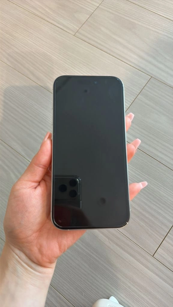 아이폰15프로 256GB 화이트 자급제 이미지