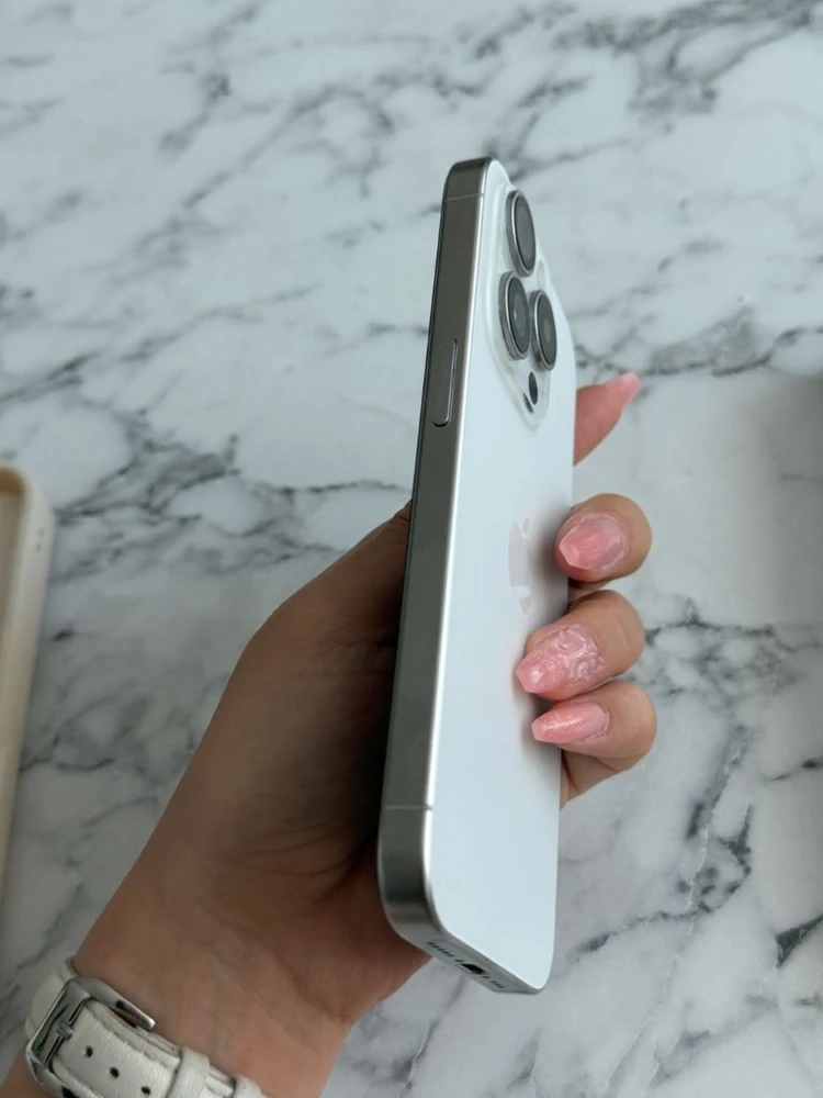 아이폰15프로 256GB 화이트 자급제 이미지