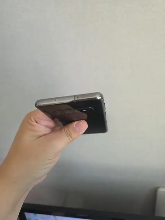갤럭시 S10 블랙 128기가 자급제 A급 팔아요~ 이미지
