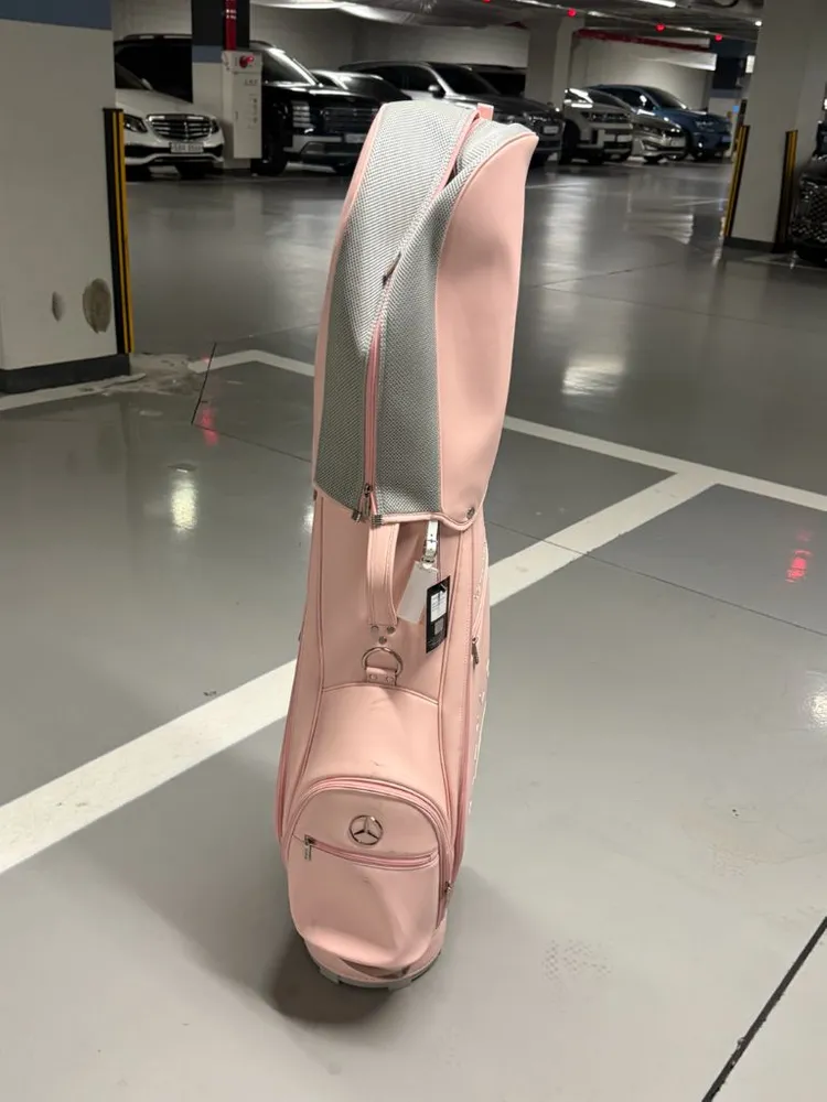 테일러메이드 벤츠 골프 캐디백 이미지