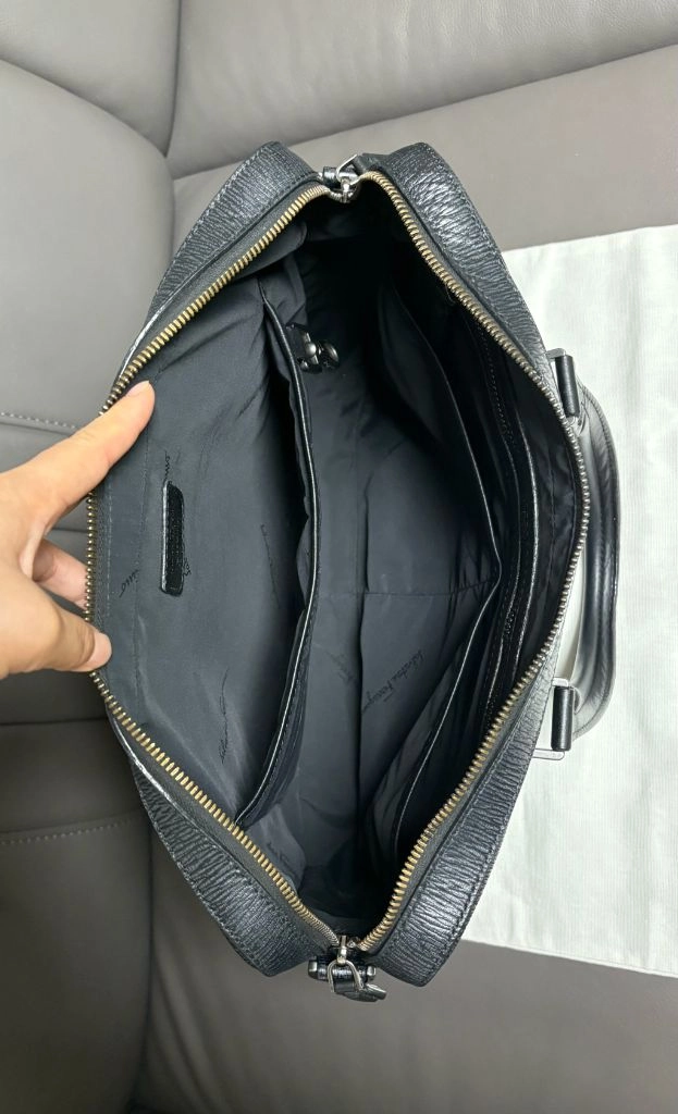 페라가모 서류가방.슬림형.상태깨끗좋음 이미지