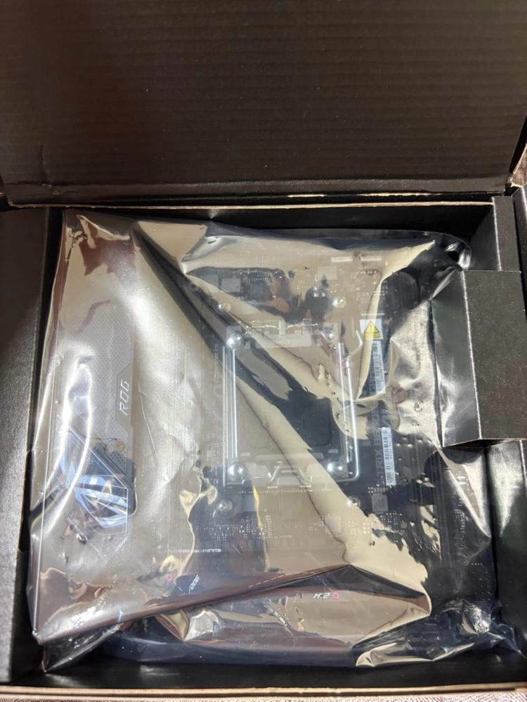 Asus Rog Strix B650E-I Gaming wifi 이미지