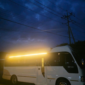 카운티 롱바디 5인승캠핑카 이미지