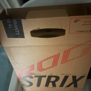 asus rog strix g18 18인치 게이밍 노트북 이미지