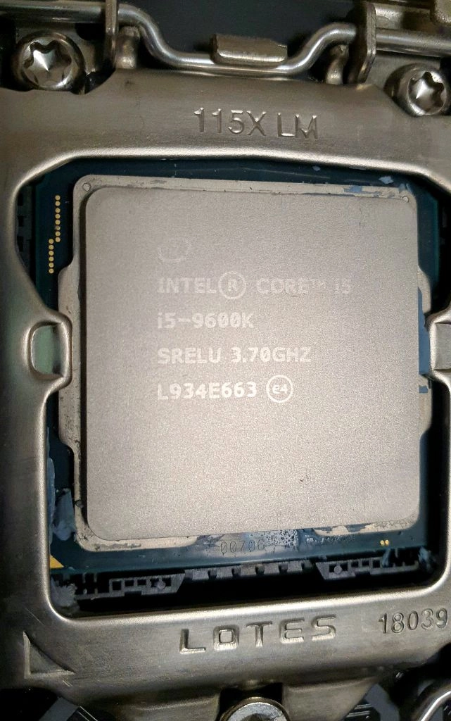 cpu i5 9600k+메인보드z370m+램 ddr4 삼성8gb*2개 이미지